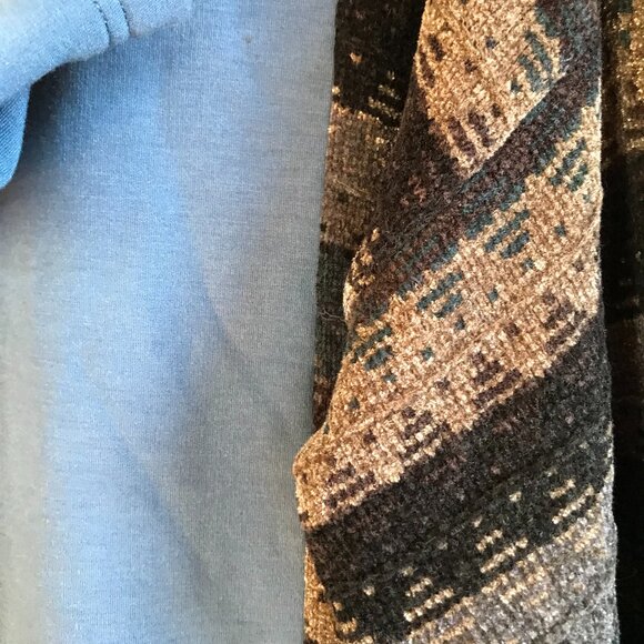 Upcycled Hoodie With Sweater Sleeves, Plus Size: Blue Sweatshirt Jacket - Picture 10 of 10